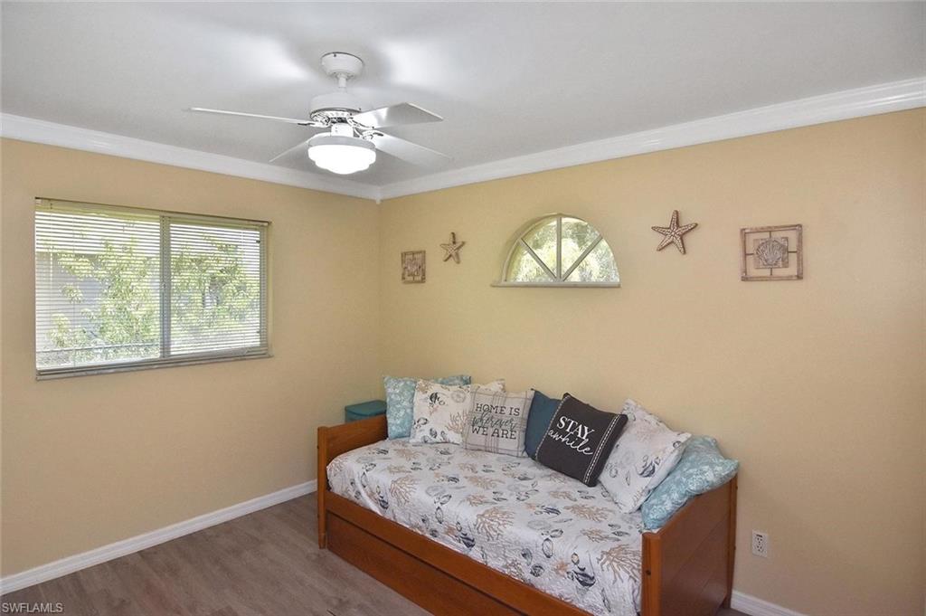 SAN CARLOS PARK - Residential