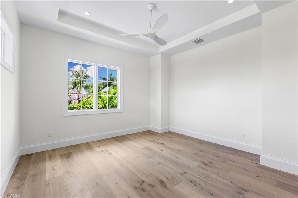 AQUALANE SHORES - Residential