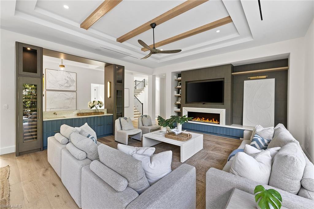 AQUALANE SHORES - Residential