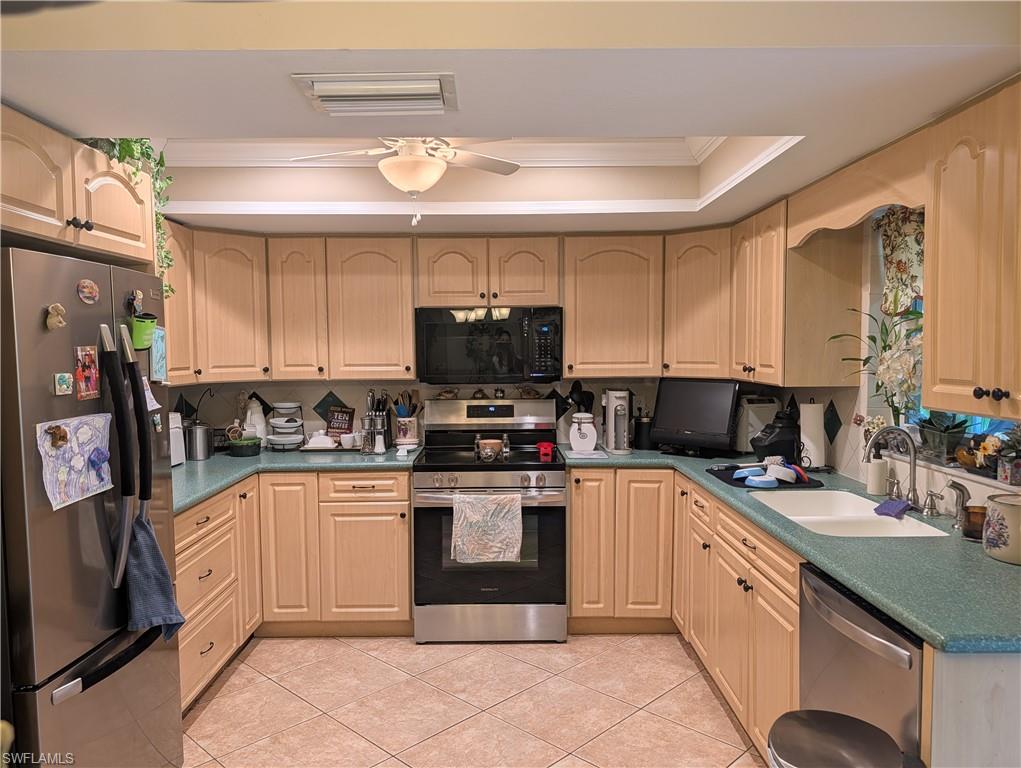 FORT MYERS SHORES - Residential