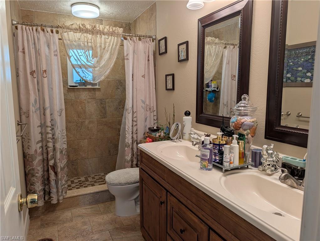 FORT MYERS SHORES - Residential