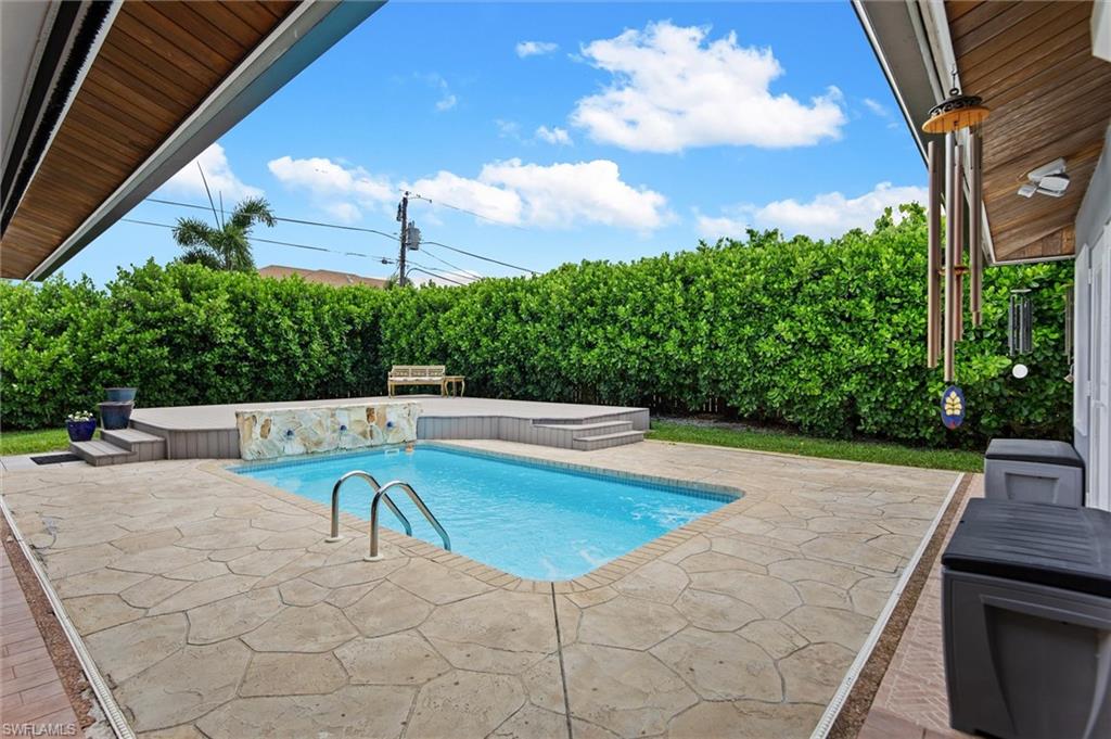 BONITA SHORES - Residential