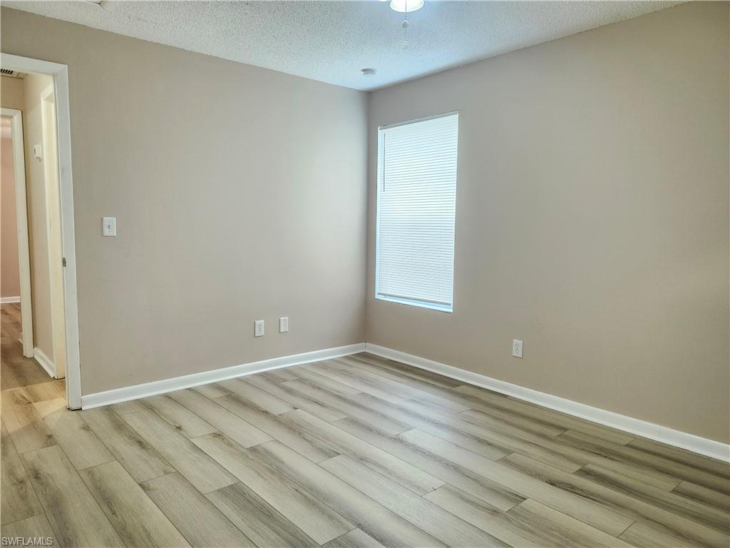 SAN CARLOS PARK - Residential Lease