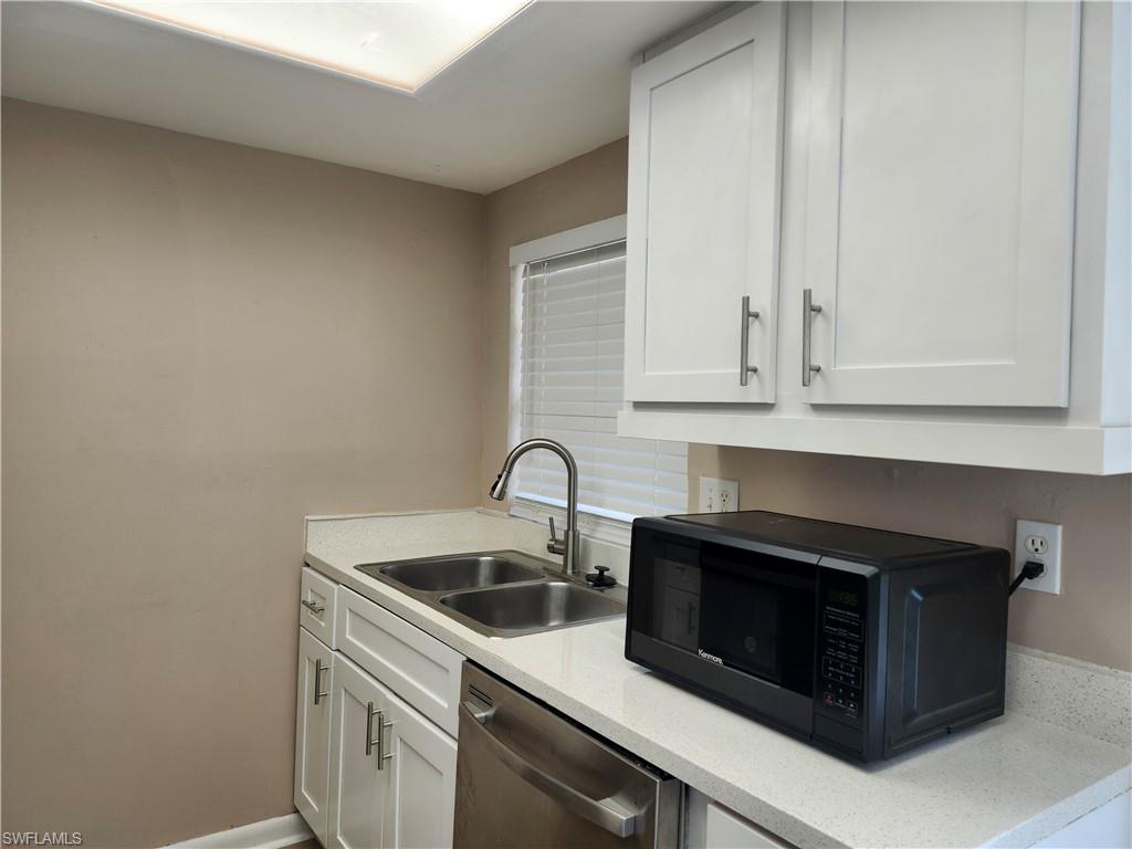 SAN CARLOS PARK - Residential Lease