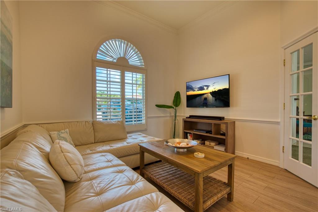 SPANISH WELLS - Residential