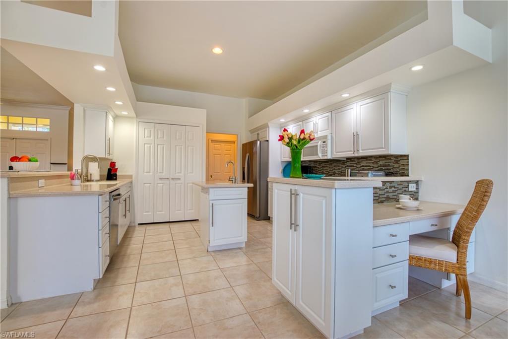 SPANISH WELLS - Residential