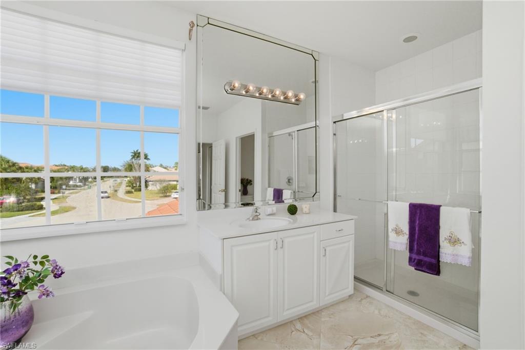 SATURNIA LAKES - Residential