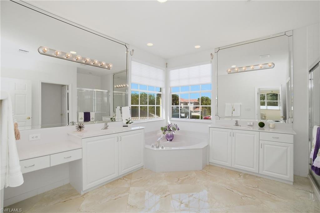 SATURNIA LAKES - Residential