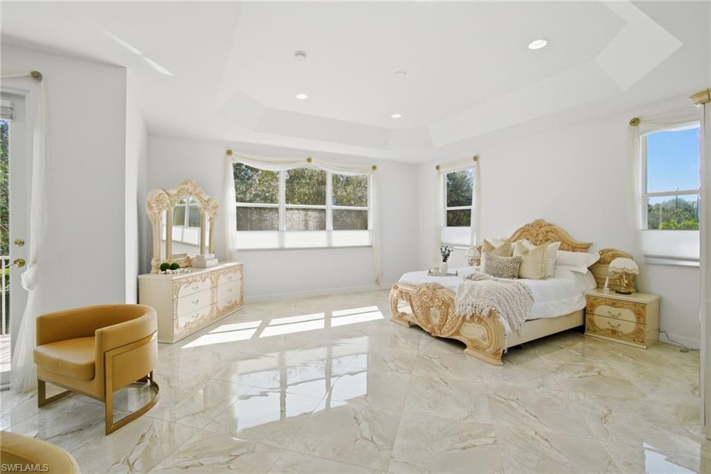 SATURNIA LAKES - Residential