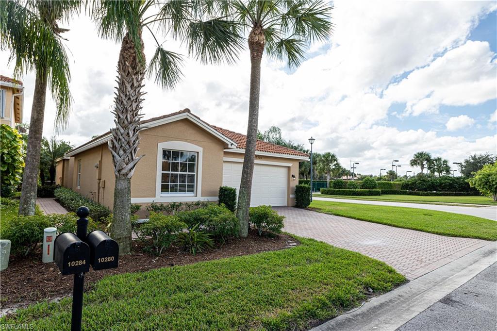 BOTANICA LAKES - Residential