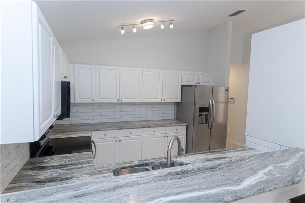 BOTANICA LAKES - Residential