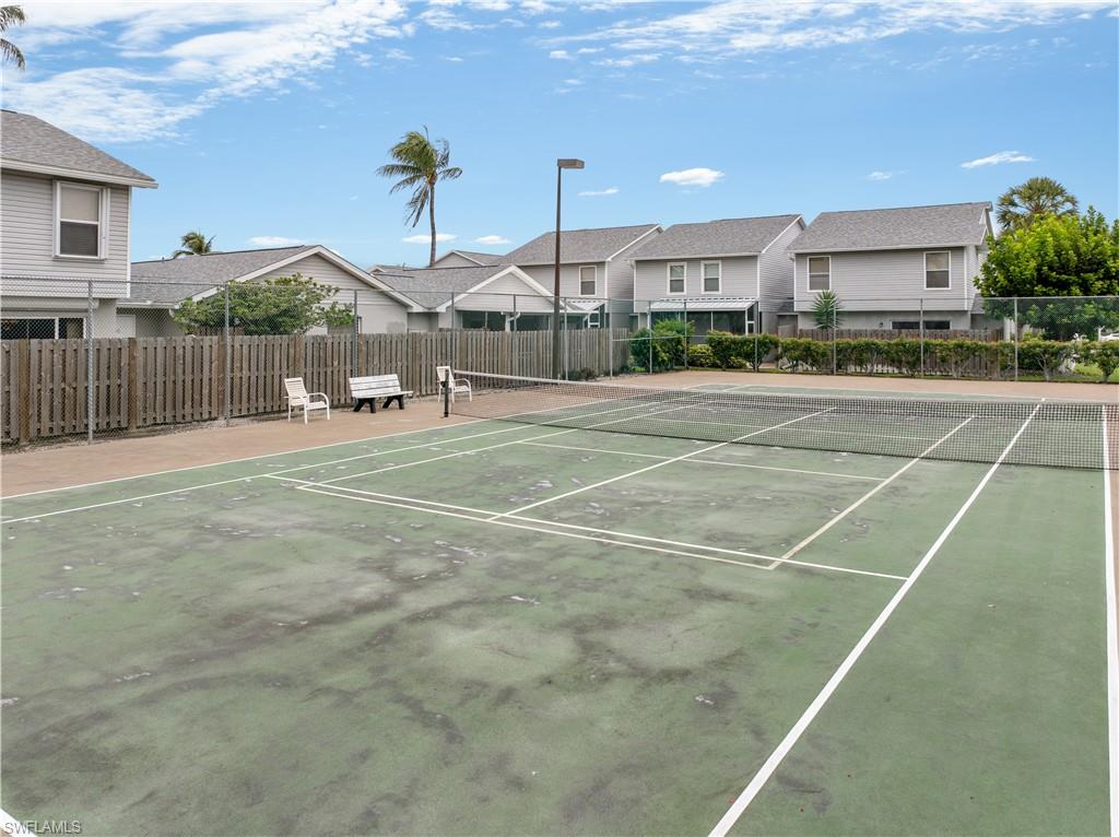 SUMMERLIN TRACE CONDO - Residential