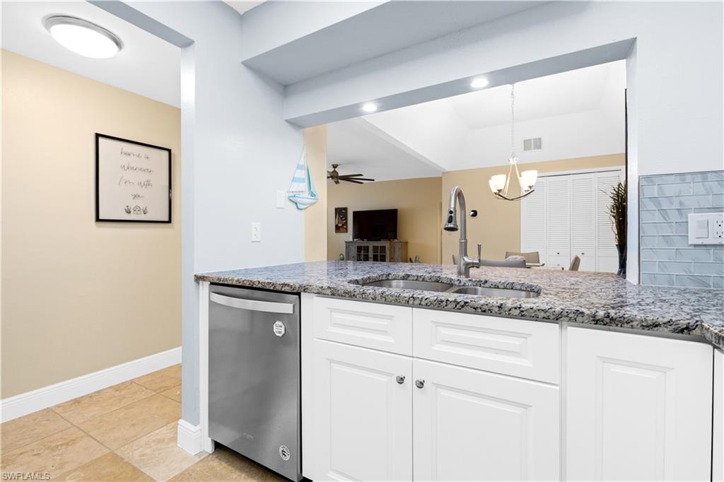 SUMMERLIN TRACE CONDO - Residential