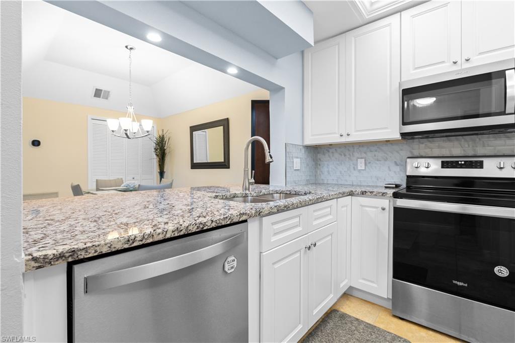 SUMMERLIN TRACE CONDO - Residential