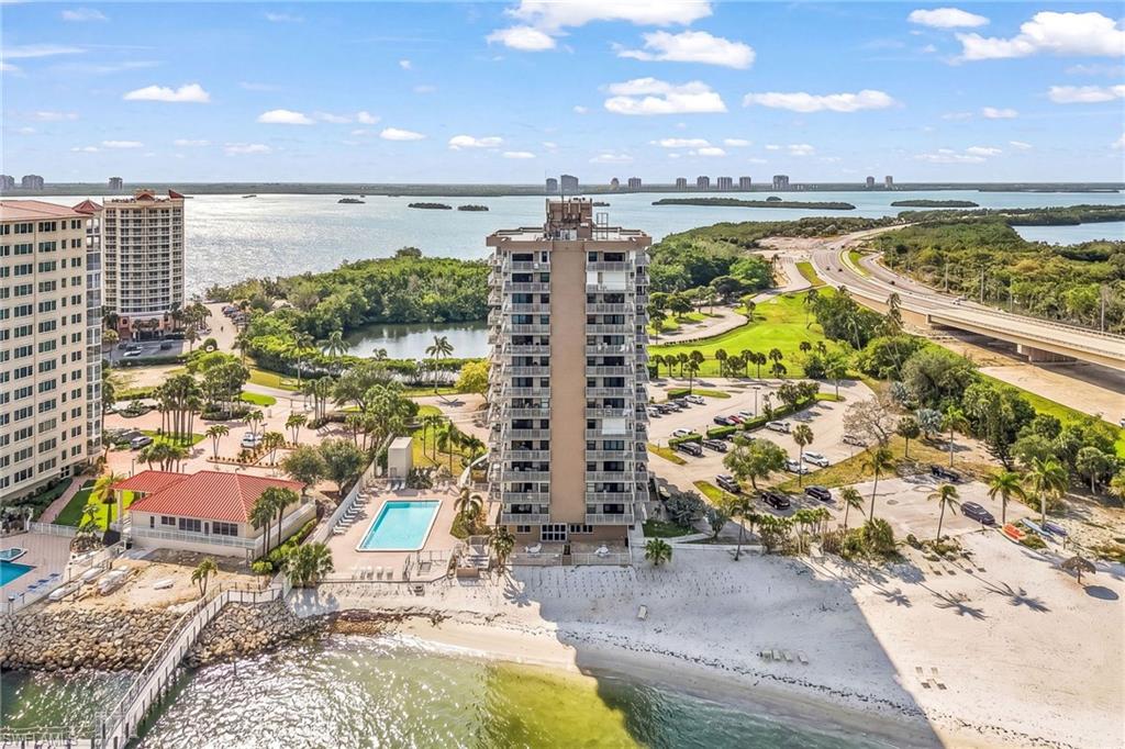 LOVERS KEY BEACH CLUB - Residential