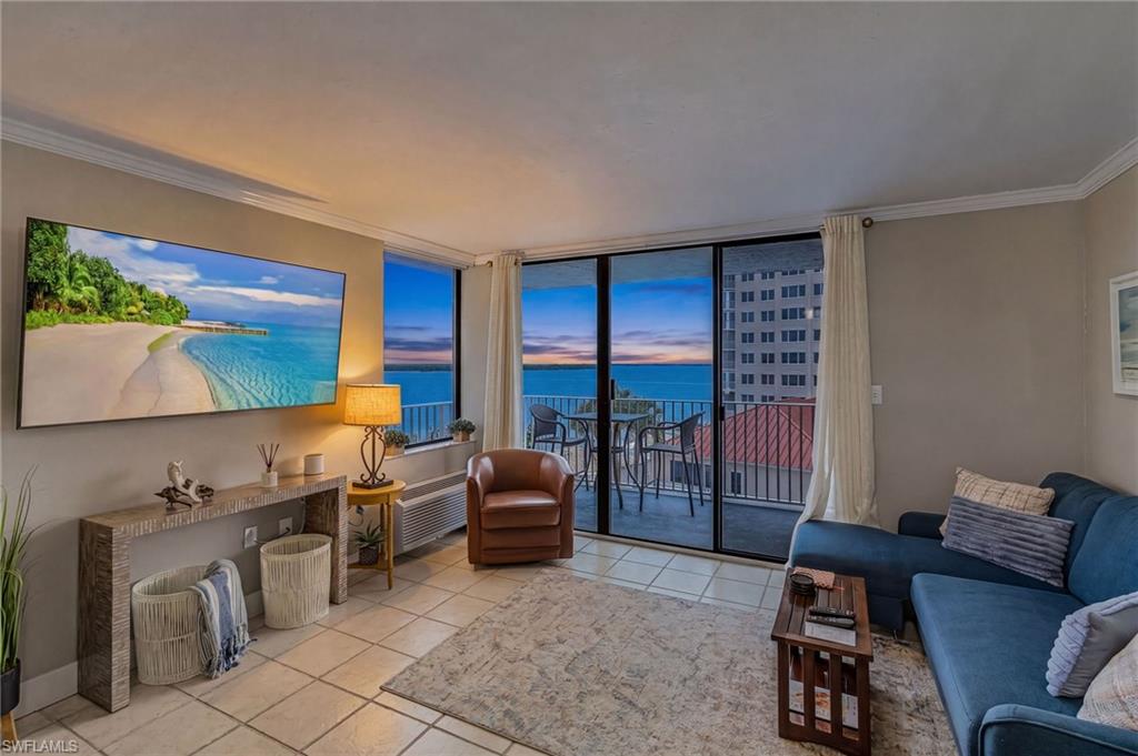 LOVERS KEY BEACH CLUB - Residential