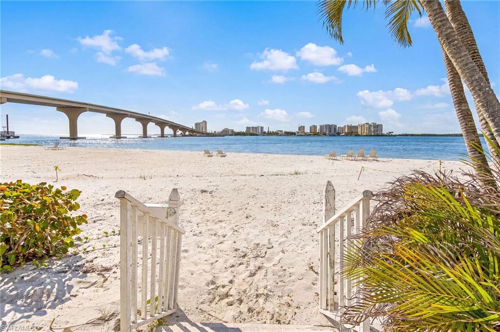 LOVERS KEY BEACH CLUB - Residential