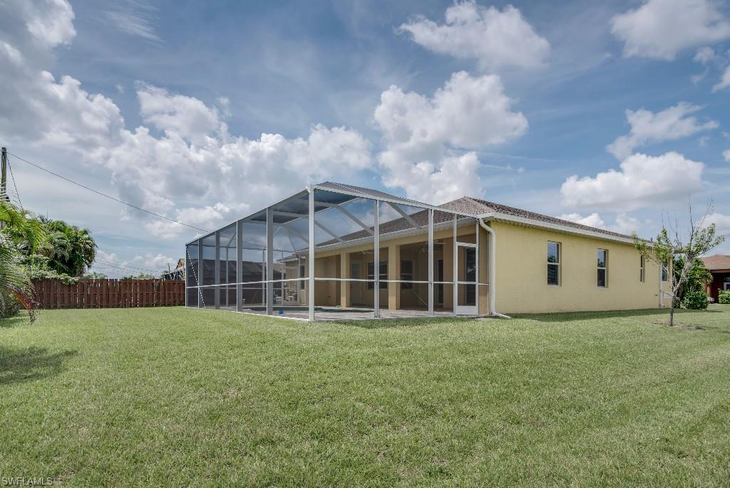 CAPE CORAL - Residential