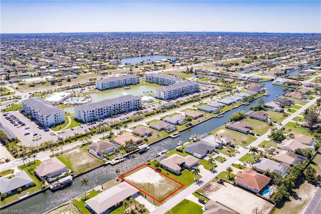CAPE CORAL - Land