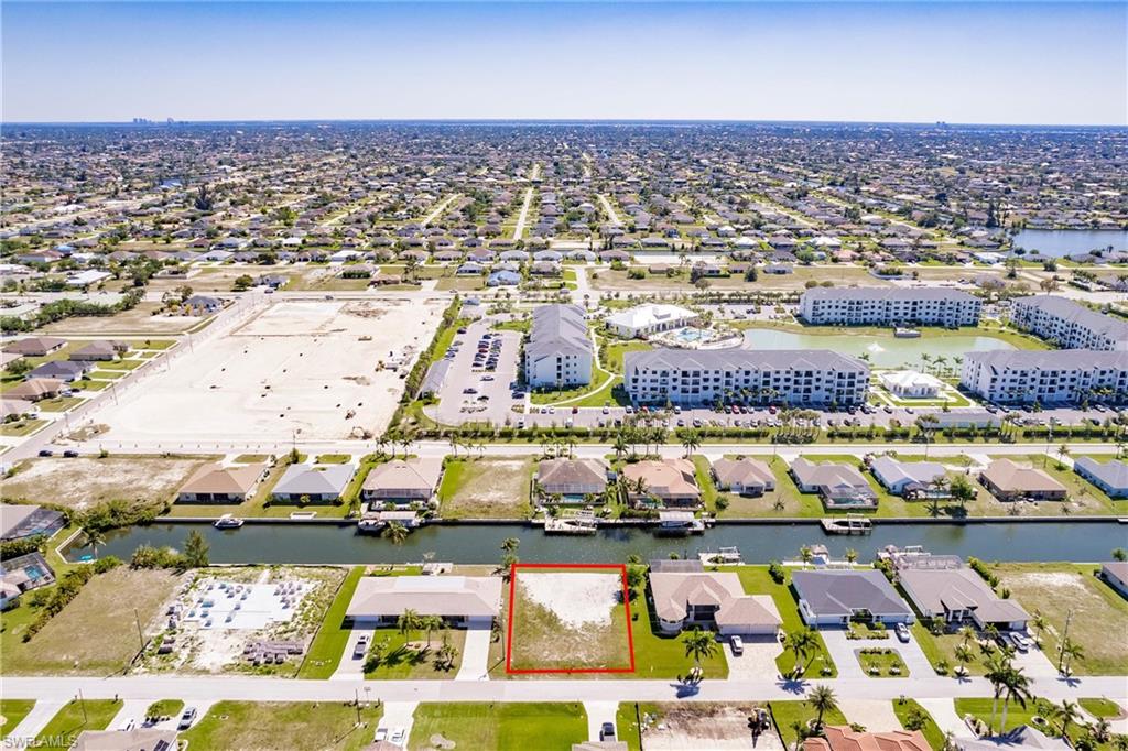 CAPE CORAL - Land