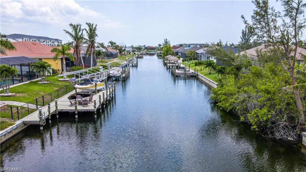 CAPE CORAL - Land