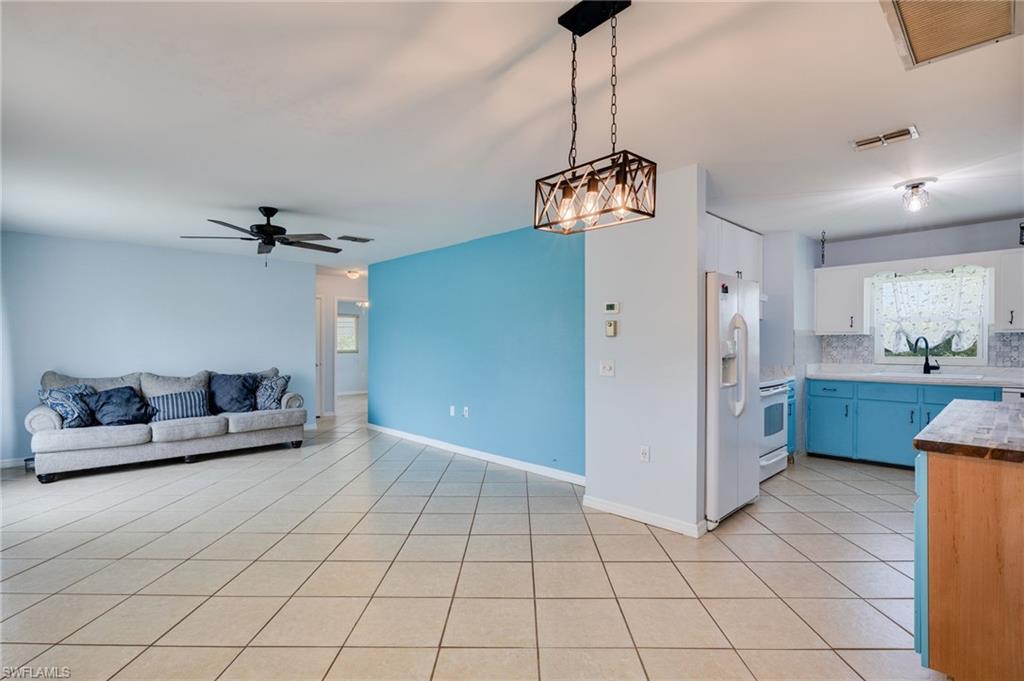 SAN CARLOS PARK - Residential