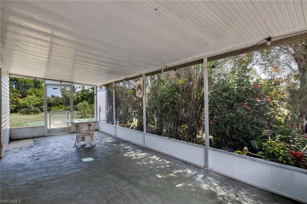 SAN CARLOS PARK - Residential