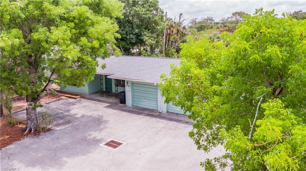 ALTAMONT PARK - Residential Income