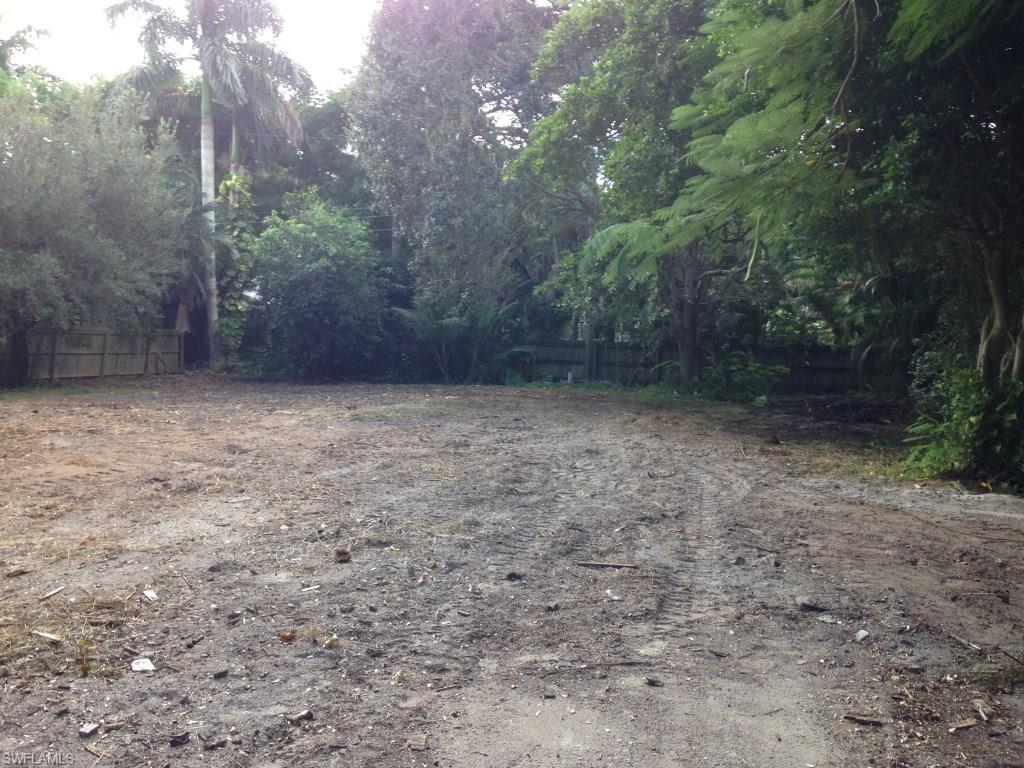 Cleared oversized 100X135 southern exposure lot ready for you to build your dream home on it!
Impact fee credit available! This lot is available for sale as is at list price, or a custom home can be built on this lot for an additional charge.