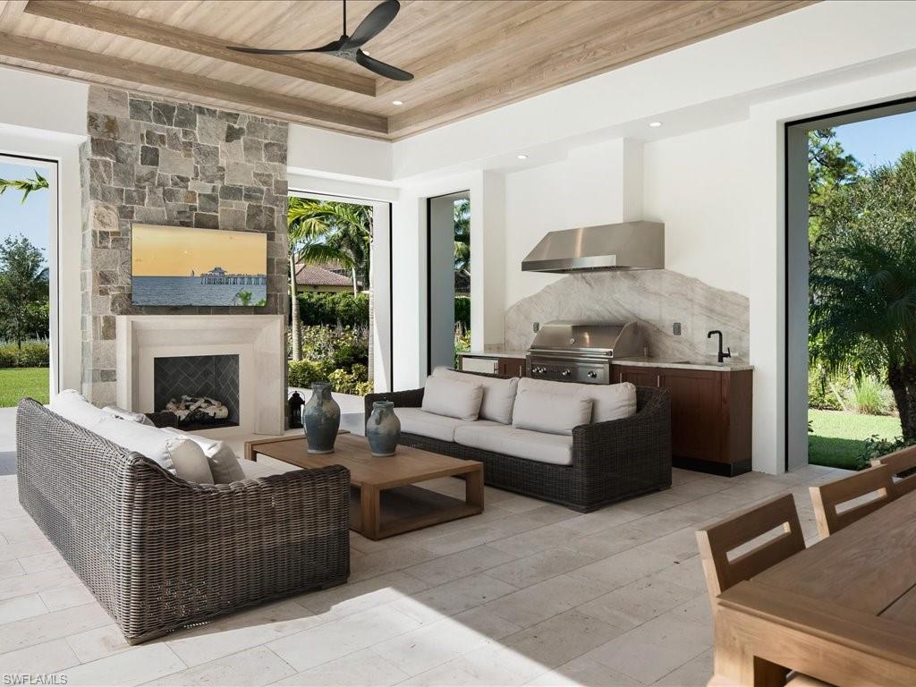PINE RIDGE - Residential