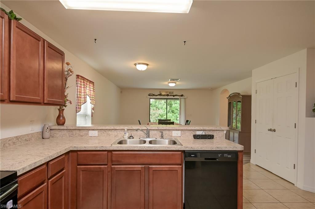 SHADOW LAKES - Residential