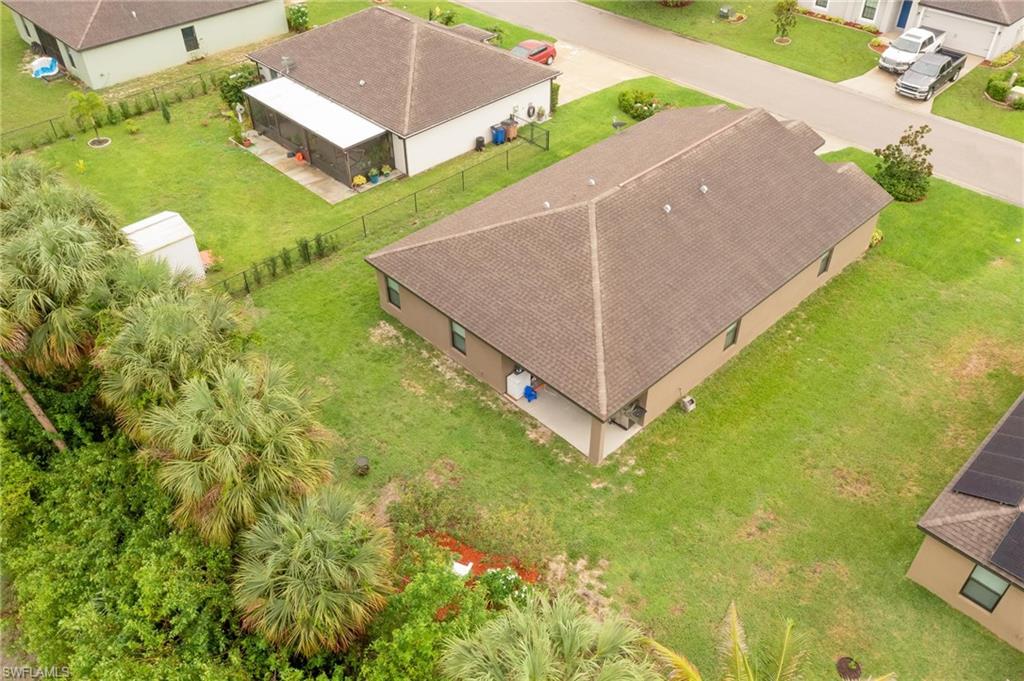 SHADOW LAKES - Residential