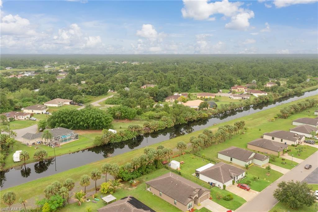 SHADOW LAKES - Residential