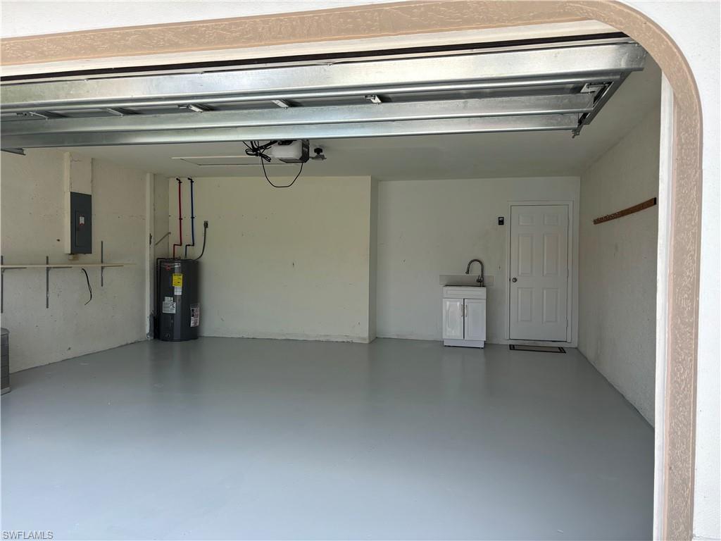 CROSS CREEK ESTATES - Residential Lease