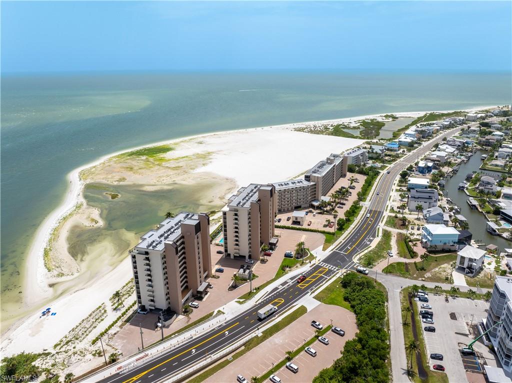 ISLANDS END CONDO - Residential