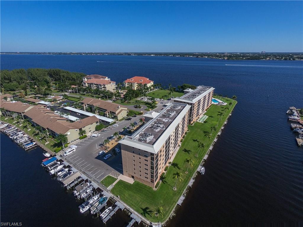 RIVER TOWERS CONDO - Residential