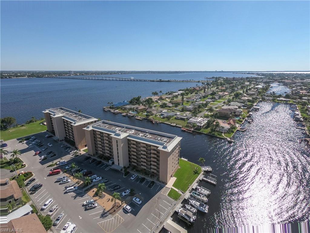 RIVER TOWERS CONDO - Residential