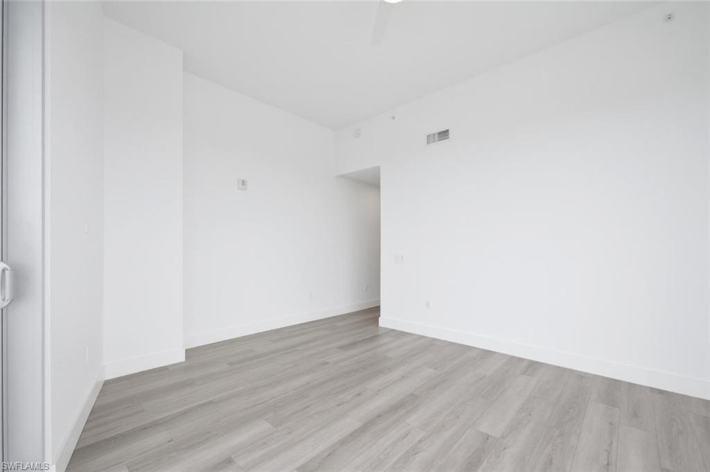ASCENT AT METROPOLITAN NAPLES - Residential Lease