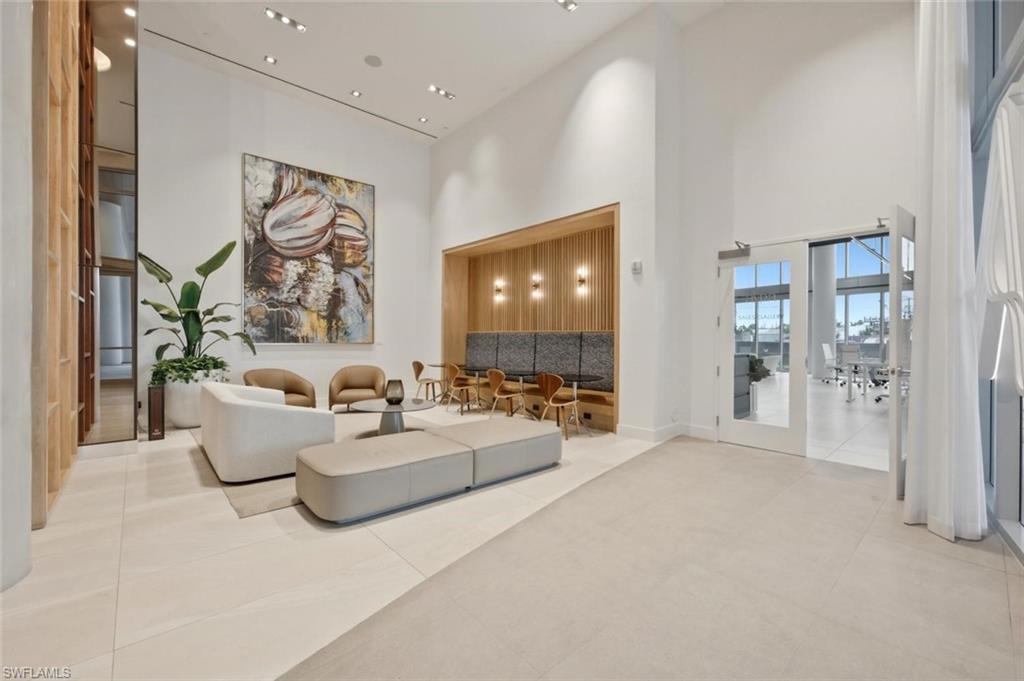 ASCENT AT METROPOLITAN NAPLES - Residential Lease
