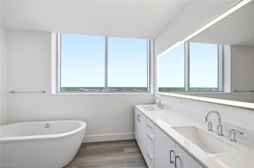 ASCENT AT METROPOLITAN NAPLES - Residential Lease