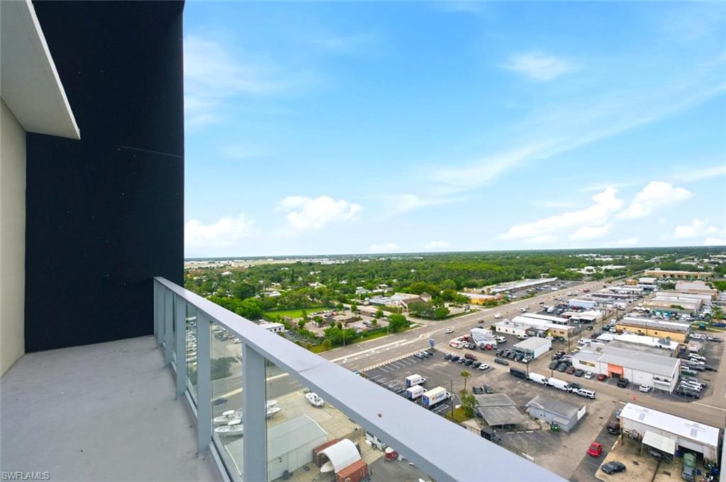 ASCENT AT METROPOLITAN NAPLES - Residential Lease
