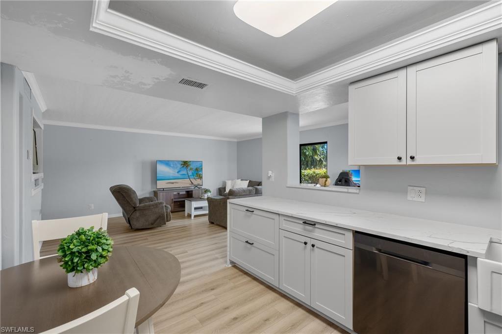 LAKEWOOD - Residential Lease