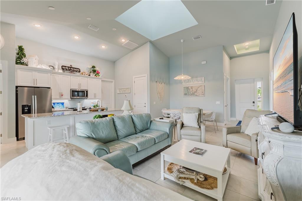 CAPE CORAL - Residential Lease
