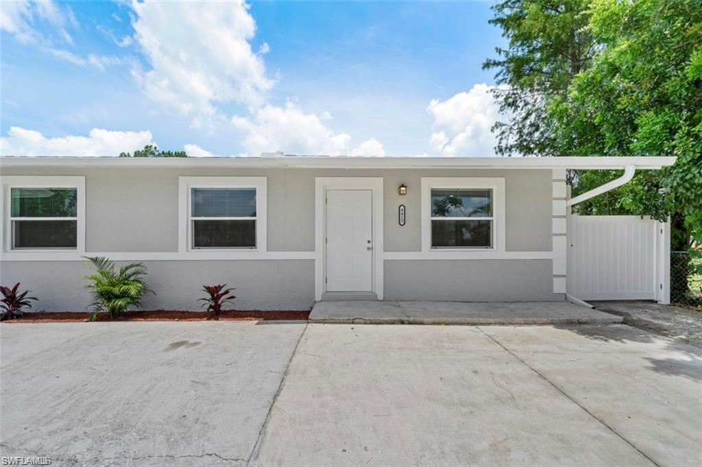 PINE VIEW VILLAS - Residential