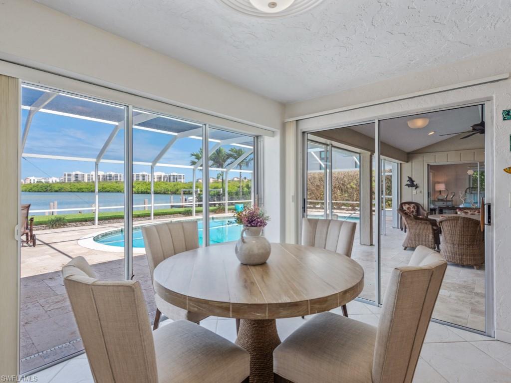 MARCO BEACH - Residential