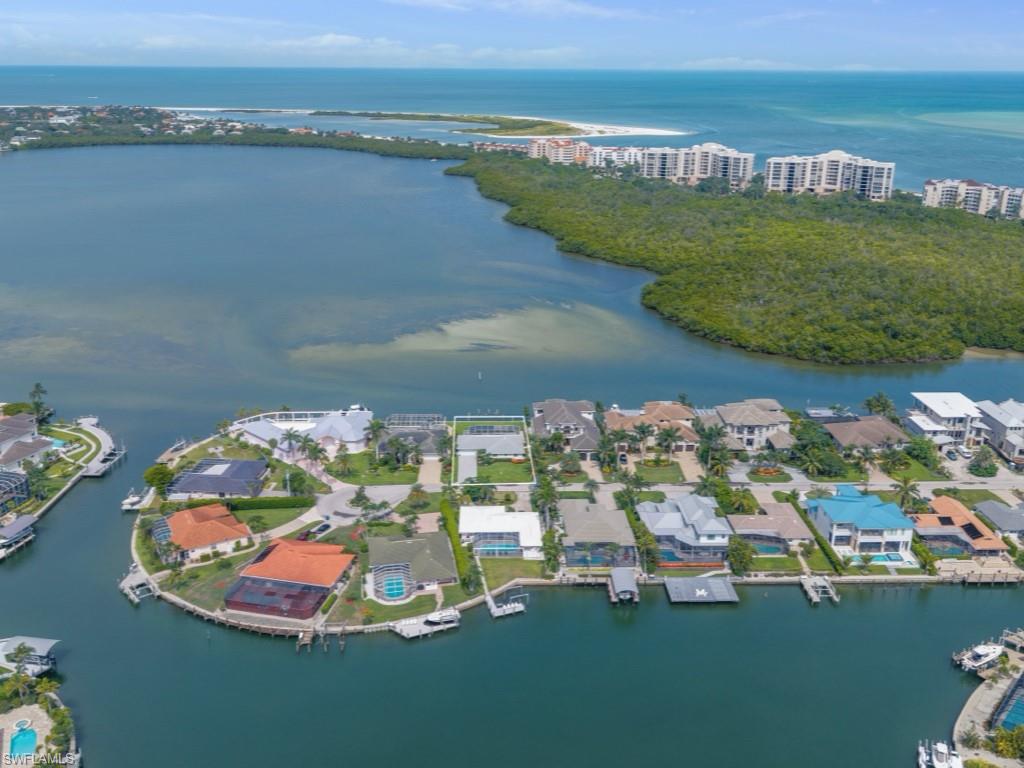 MARCO BEACH - Residential