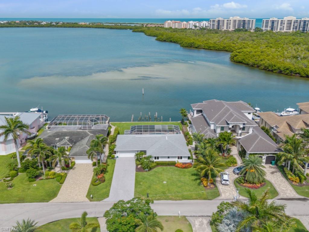 MARCO BEACH - Residential
