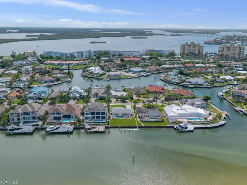 MARCO BEACH - Residential