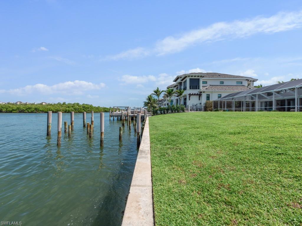 MARCO BEACH - Residential