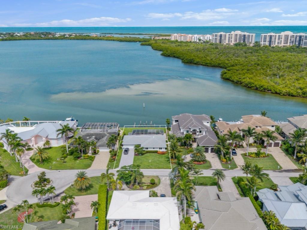 MARCO BEACH - Residential